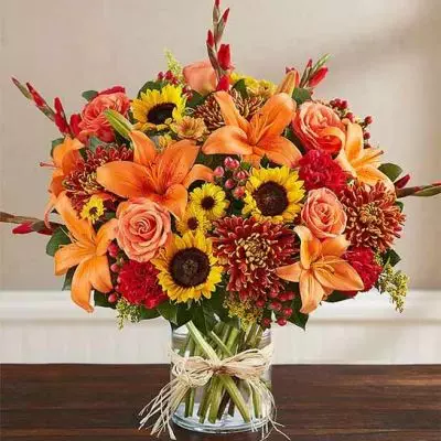 The passing of a loved one presents a moment for expressing your sincere sentiments. To help with this, our florists have crafted this elegant autumn arrangement. Filled with colorful blooms, it’s a thoughtful way to celebrate someone’s life, while providing peace to those who are grieving.